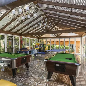 Mijas Costa Oasis By Grangefield Oasis Club 3*, Sitio de Calahonda Spain